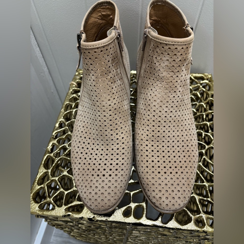 Earth Brown Shoes Womens Size 10